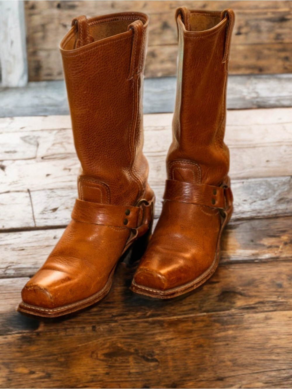 Frye 12R Harness Boot in Cognac Leather with Black Soles, Vintage 2004 - Picture 2 of 16